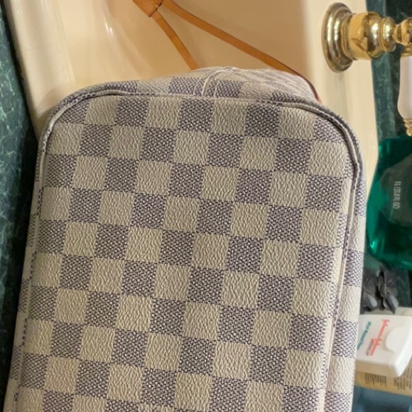 Louis Vuitton Damier Azur Tote with Tan Trim - Picture 16 of 16